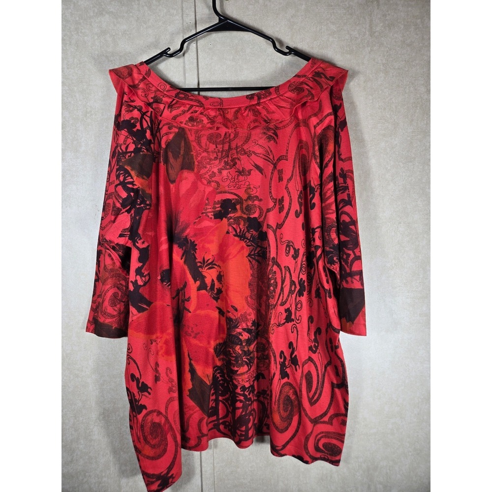 Avenue Womens Red Black Floral Scroll Ruffle V-Neck Tunic Top Rhinestone Plus